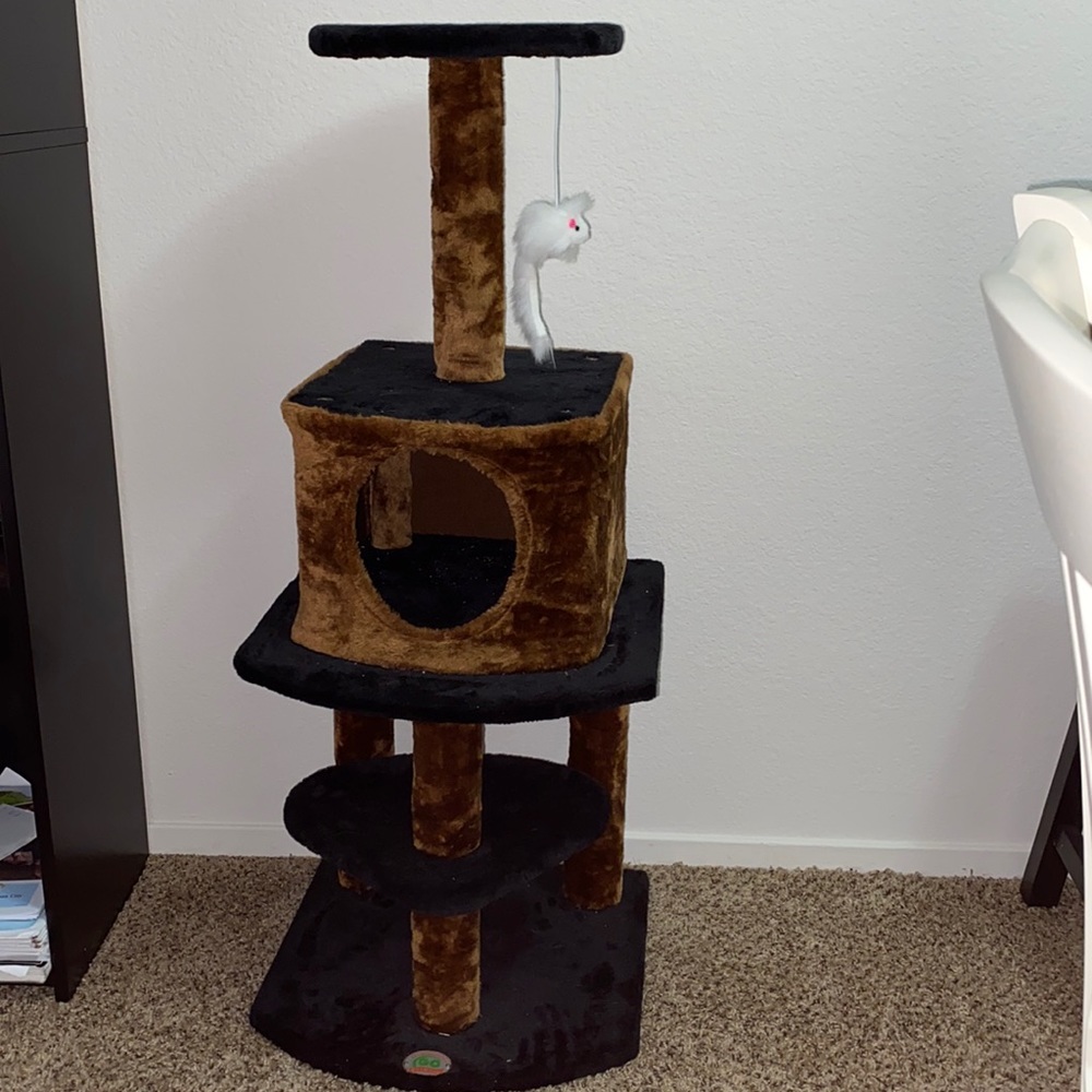 Black and Brown 40” Tall Cat Tree
